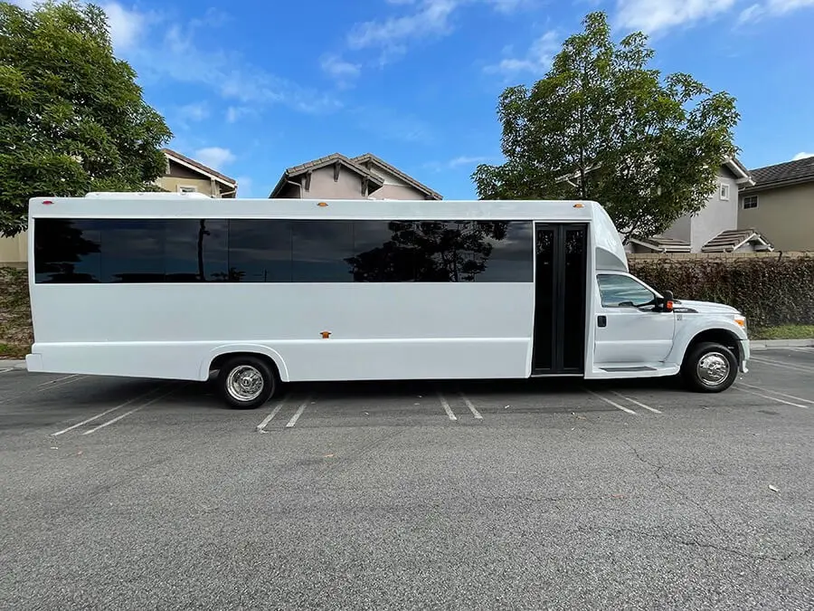 30-passenger-party-bus-exterior-2