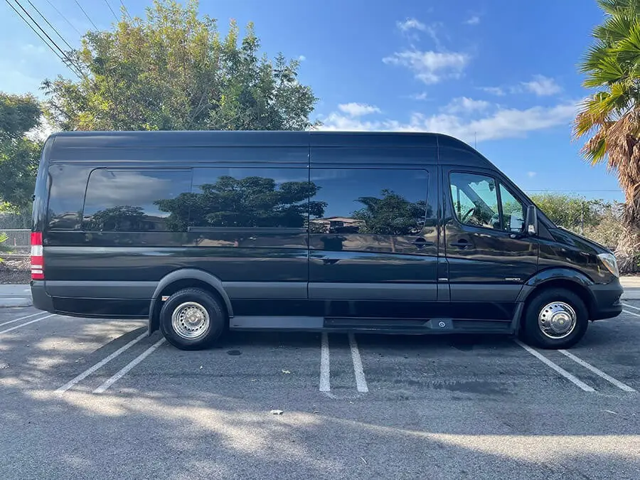 mercedes-sprinter-limo-exterior